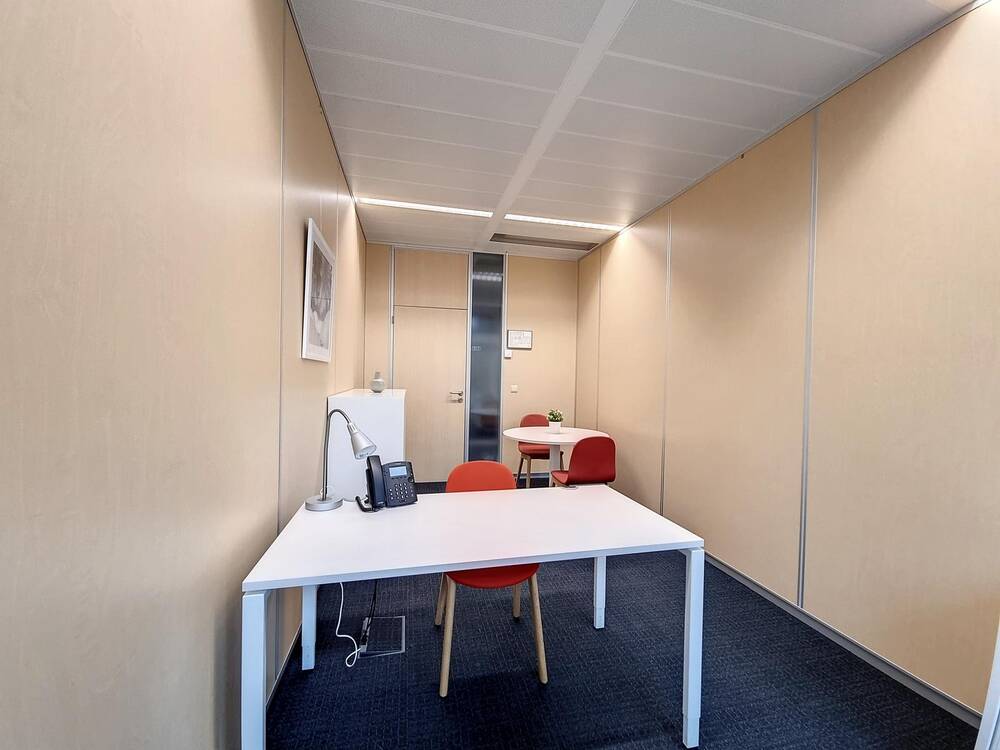 Commerce à louer à Braine-l'Alleud 1420 690.00€  chambres 10.00m² - Annonce 375411