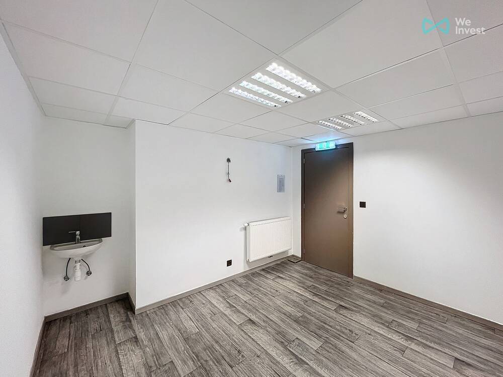 Commerce à louer à Tubize 1480 300.00€  chambres 12.00m² - Annonce 380216