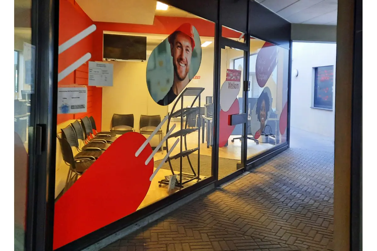 Commerce à louer à Asse 1730 790.00€  chambres 55.00m² - Annonce 386018