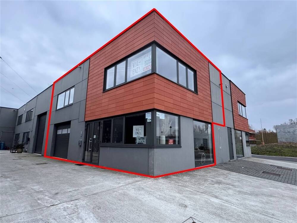 Commerce à louer à Jodoigne 1370 950.00€ chambres 182.00m² - Annonce 533822