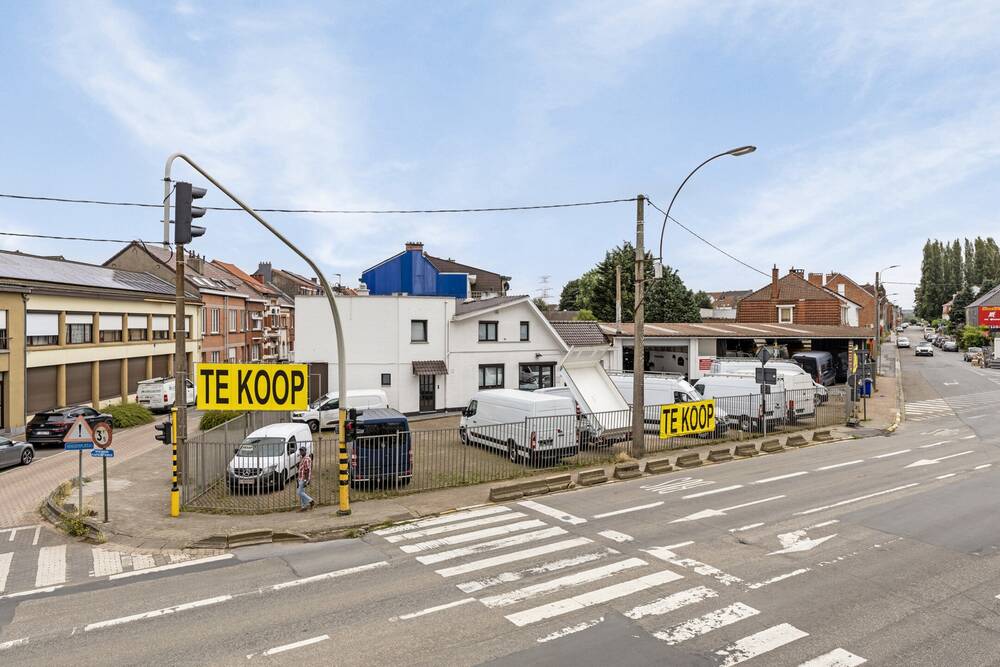 Handelszaak te  koop in Oudenaken 1600 1300000.00€  slaapkamers 700.00m² - Zoekertje 388665