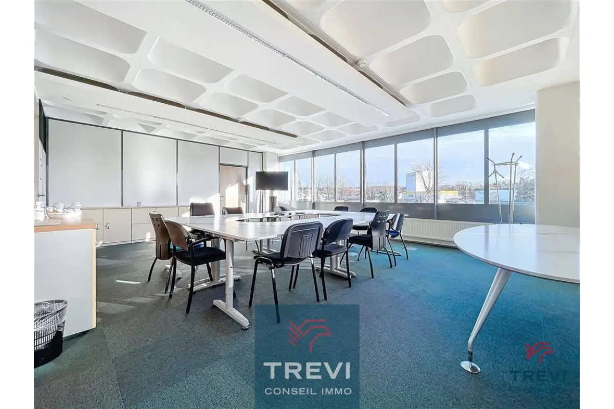 Commerce à louer à Wauthier-Braine 1440 1950.00€  chambres 85.00m² - Annonce 388275