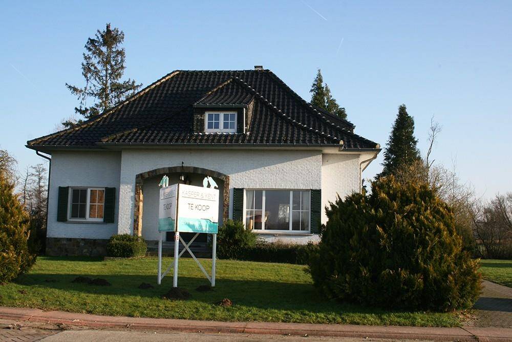 Huis te koop in Geetbets 3450 350000.00€ 3 slaapkamers 250.00m² - Zoekertje 391551