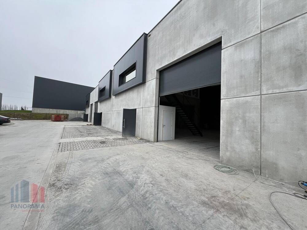 Commerce à louer à Tubize 1480 1795.00€  chambres 256.00m² - Annonce 394765