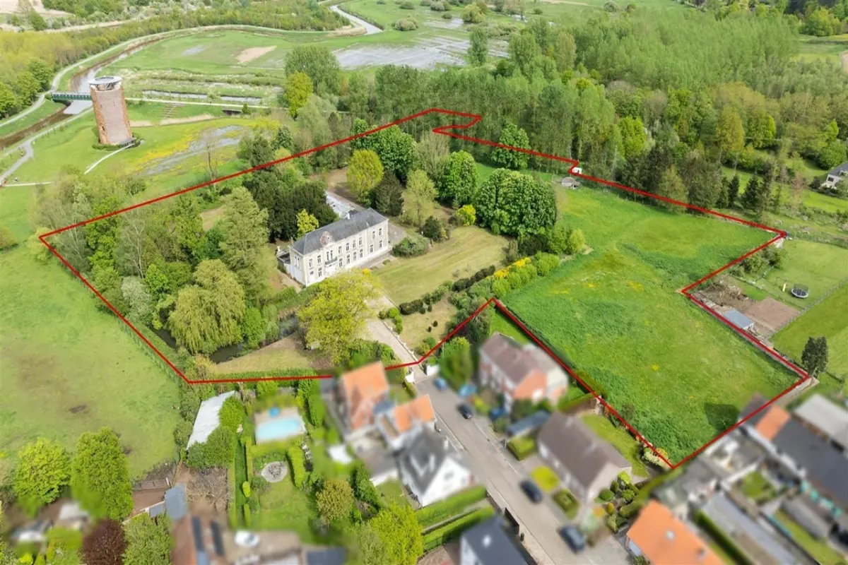 Huis te  koop in Averbode 3271 1290000.00€ 7 slaapkamers 870.00m² - Zoekertje 396005