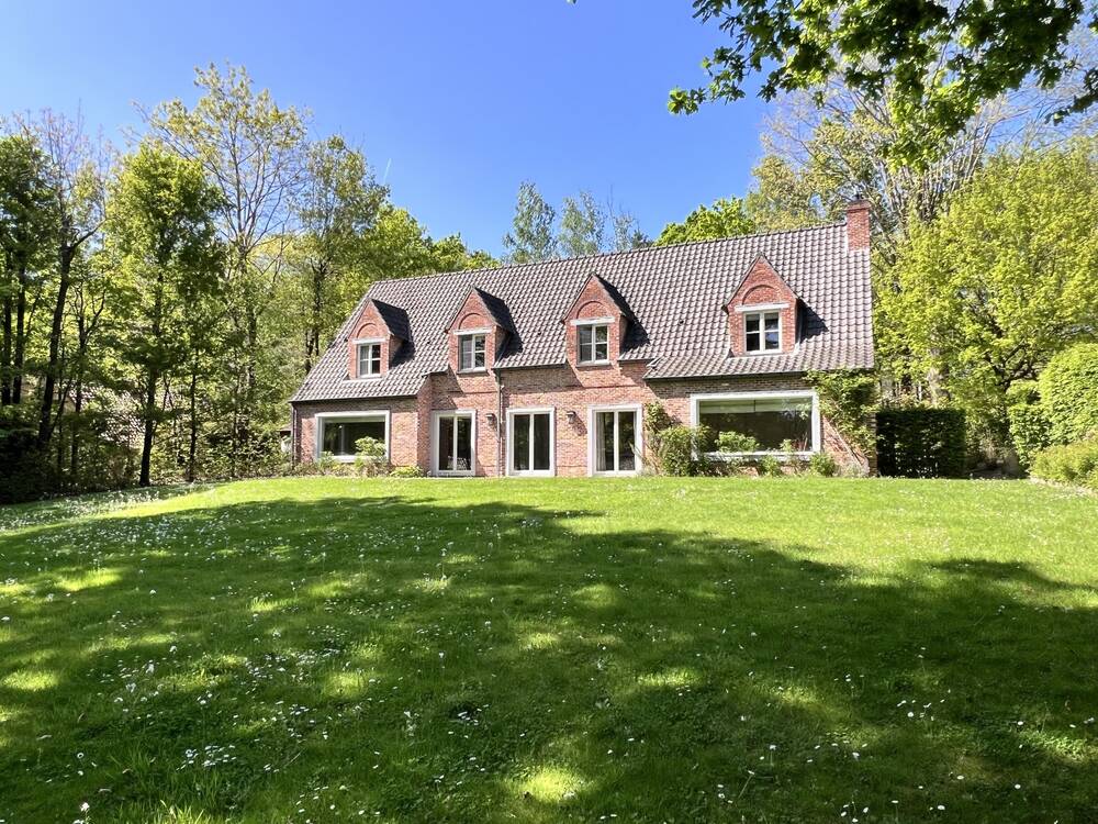 Maison à louer à Lasne 1380 2900.00€ 5 chambres 380.00m² - Annonce 461370