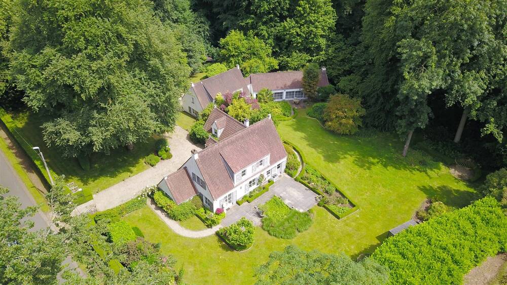 Maison à vendre à Bierghes 1430 985000.00€ 6 chambres 500.00m² - Annonce 520390