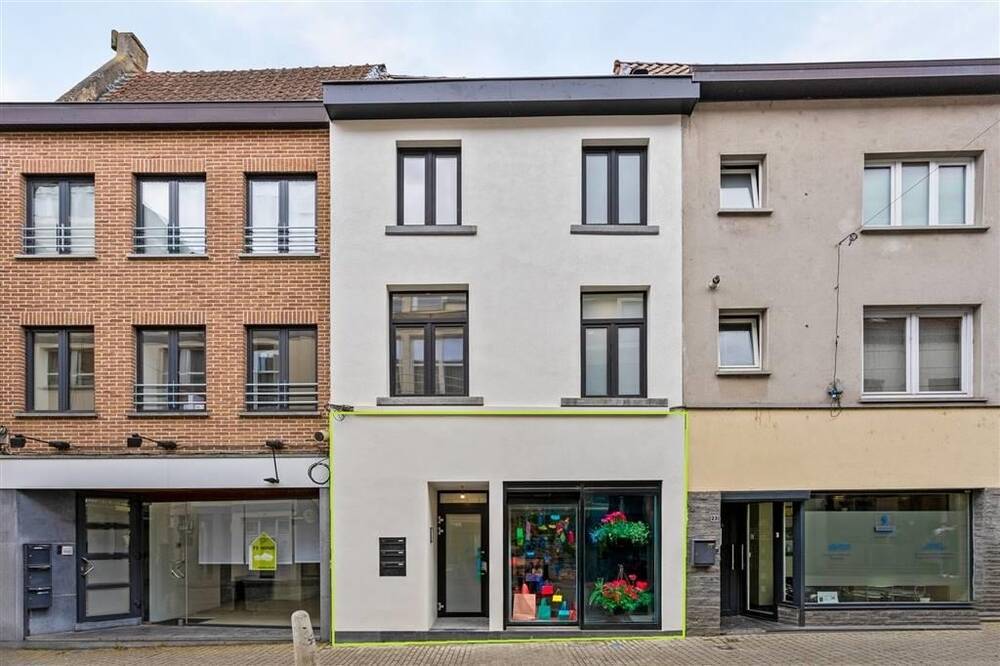 Handelszaak te huur in Hal 1500 850.00€ slaapkamers 51.00m² - Zoekertje 404670