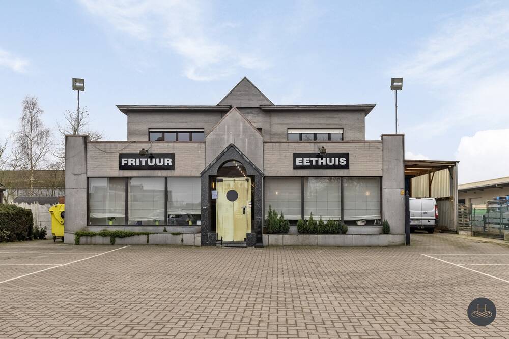 Commerce à vendre à Hever 3191 0.00€  chambres 400.00m² - Annonce 419407