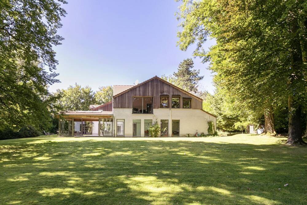 Villa te koop in Sint-Genesius-Rode 1640 2490000.00€ 6 slaapkamers 500.00m² - Zoekertje 420475