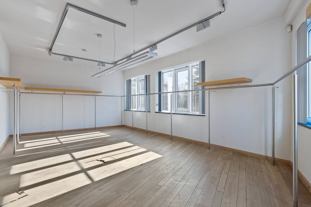 Commerce à vendre à Strombeek-Bever 1853 215000.00€ chambres 138.00m² - Annonce 421339