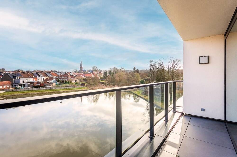 Appartement à vendre à Halle 1500 360000.00€ 2 chambres 84.00m² - Annonce 421640