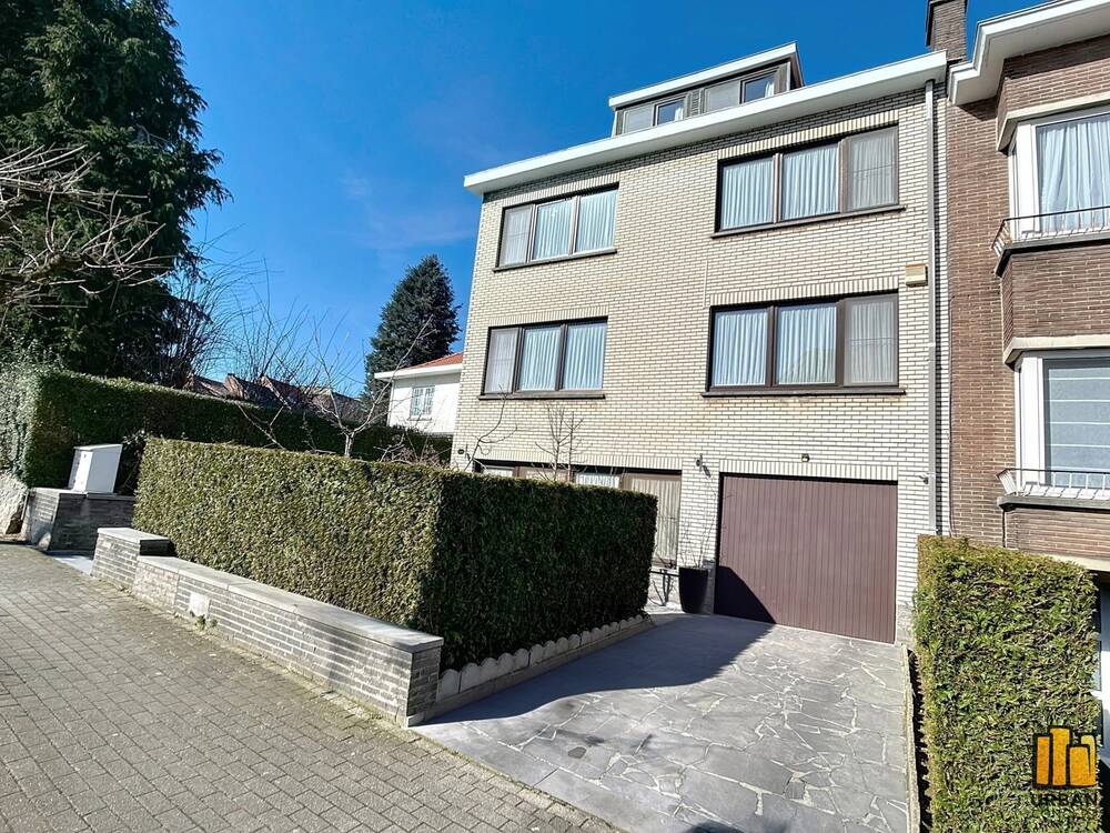 Huis te koop in Strombeek-Bever 1853 670000.00€ 4 slaapkamers 256.00m² - Zoekertje 423977