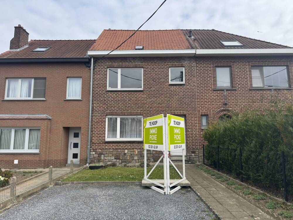 Huis te  koop in Sint-Genesius-Rode 1640 335000.00€ 3 slaapkamers 179.00m² - Zoekertje 427451