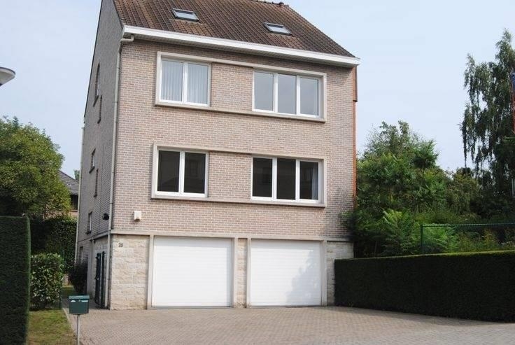 Maison à louer à Kraainem 1950 3300.00€ 7 chambres 300.00m² - Annonce 428304