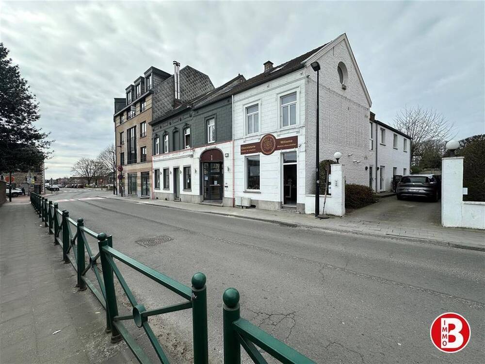 Commerce à louer à Waterloo 1410 2000.00€  chambres 115.00m² - Annonce 428881