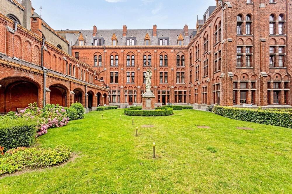 Appartement à vendre à Halle 1500 180000.00€ 1 chambres 72.00m² - Annonce 429859