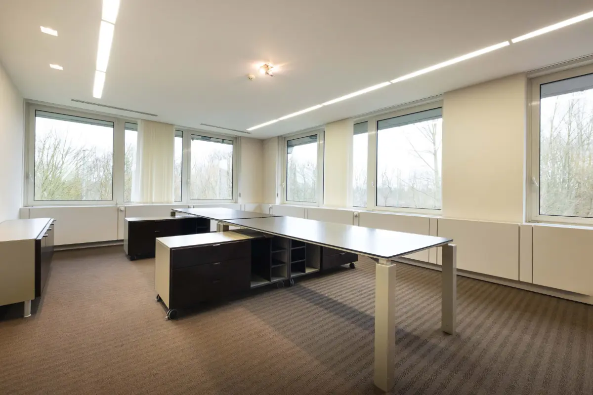 Commerce à vendre à Waterloo 1410 445000.00€  chambres 245.00m² - Annonce 430603