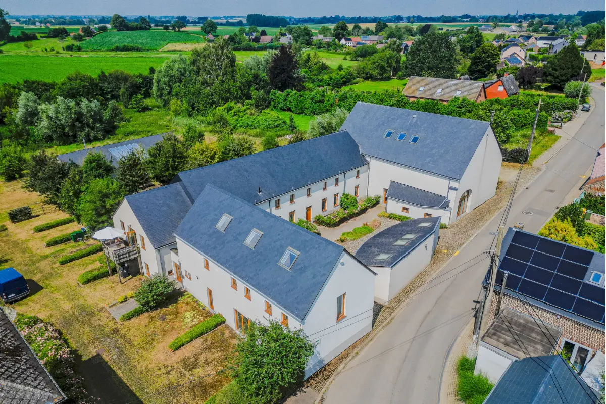 Commerce à vendre à Walhain 1457 1799000.00€  chambres 1400.00m² - Annonce 430047