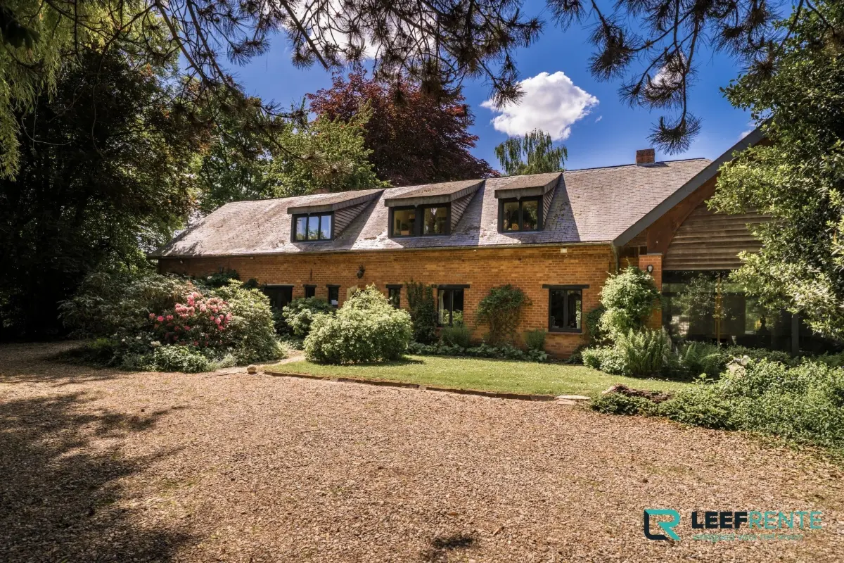 Maison à vendre à Beauvechain 1320 0.00€ 4 chambres 455.00m² - Annonce 433073