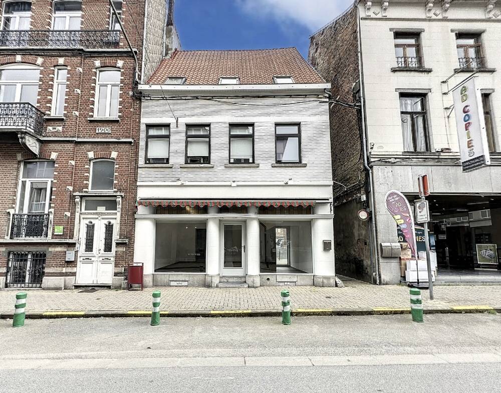 Handelszaak te huur in Waver 1300 900.00€ slaapkamers 75.00m² - Zoekertje 468991