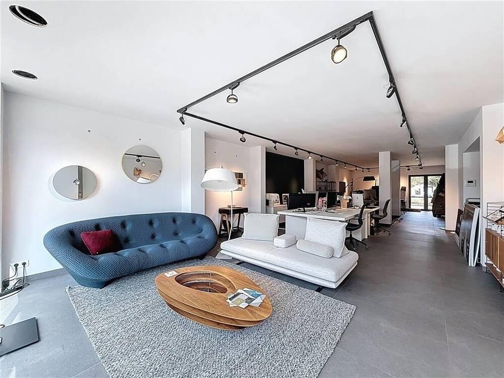 Commerce à louer à Waterloo 1410 1300.00€  chambres 90.00m² - Annonce 437757
