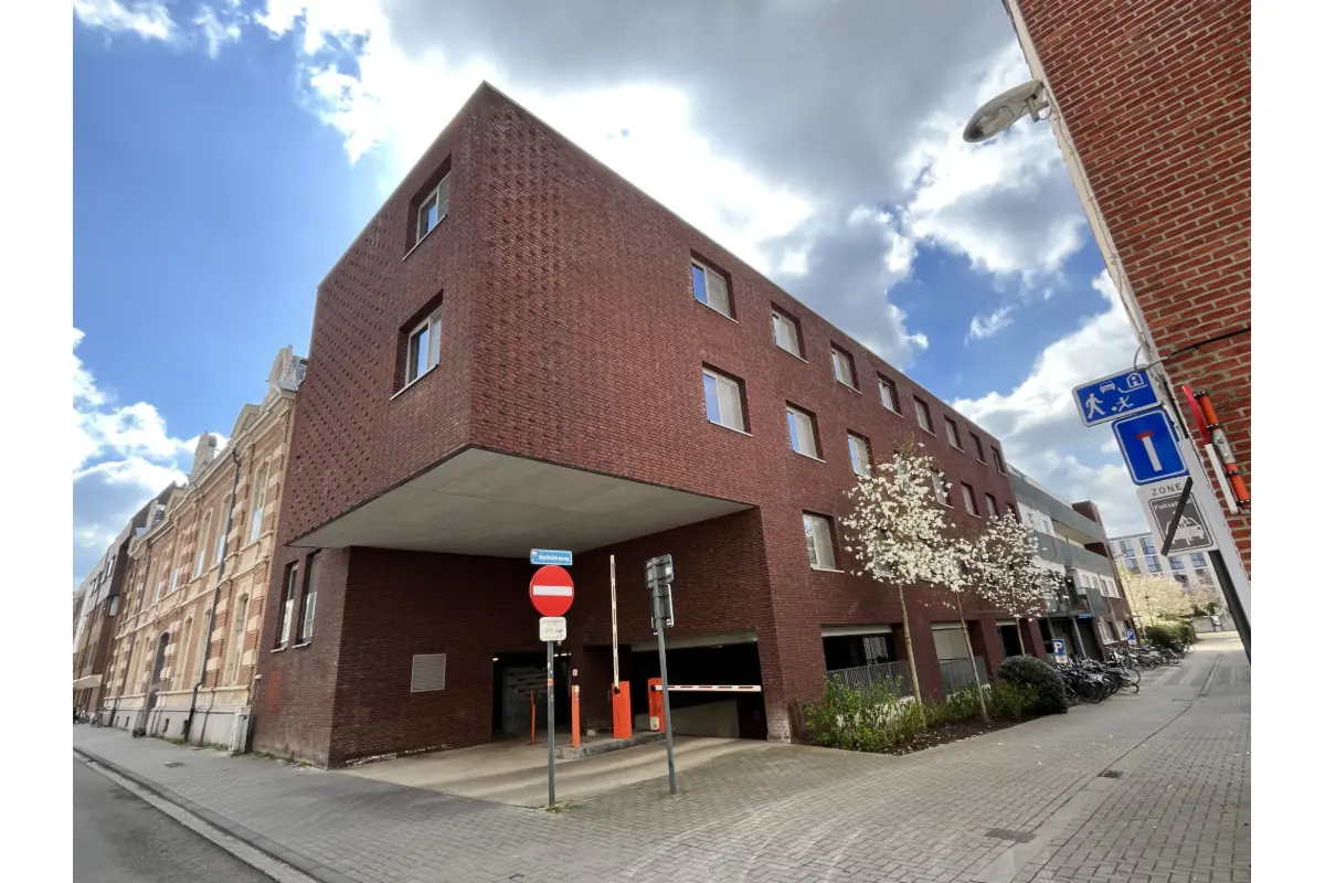 Box te  koop in Leuven 3000 32500.00€  slaapkamers m² - Zoekertje 437870