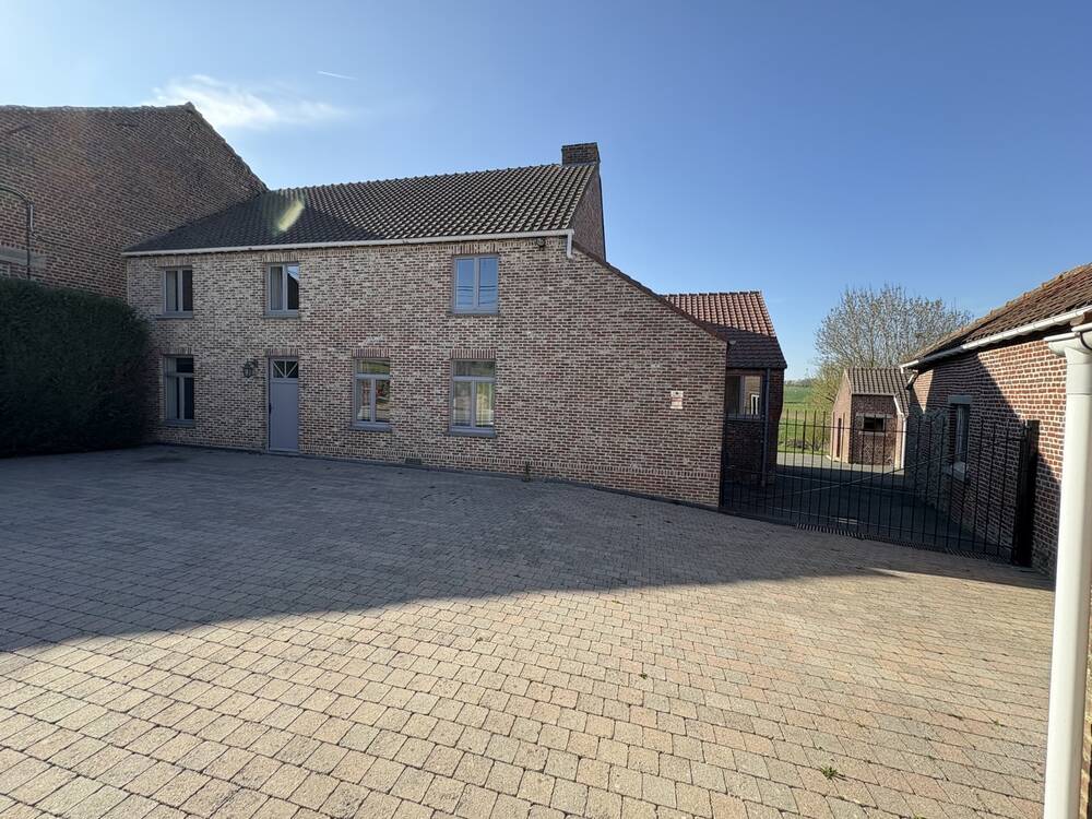 Maison à louer à Rebecq 1430 1600.00€ 4 chambres 220.00m² - Annonce 442490