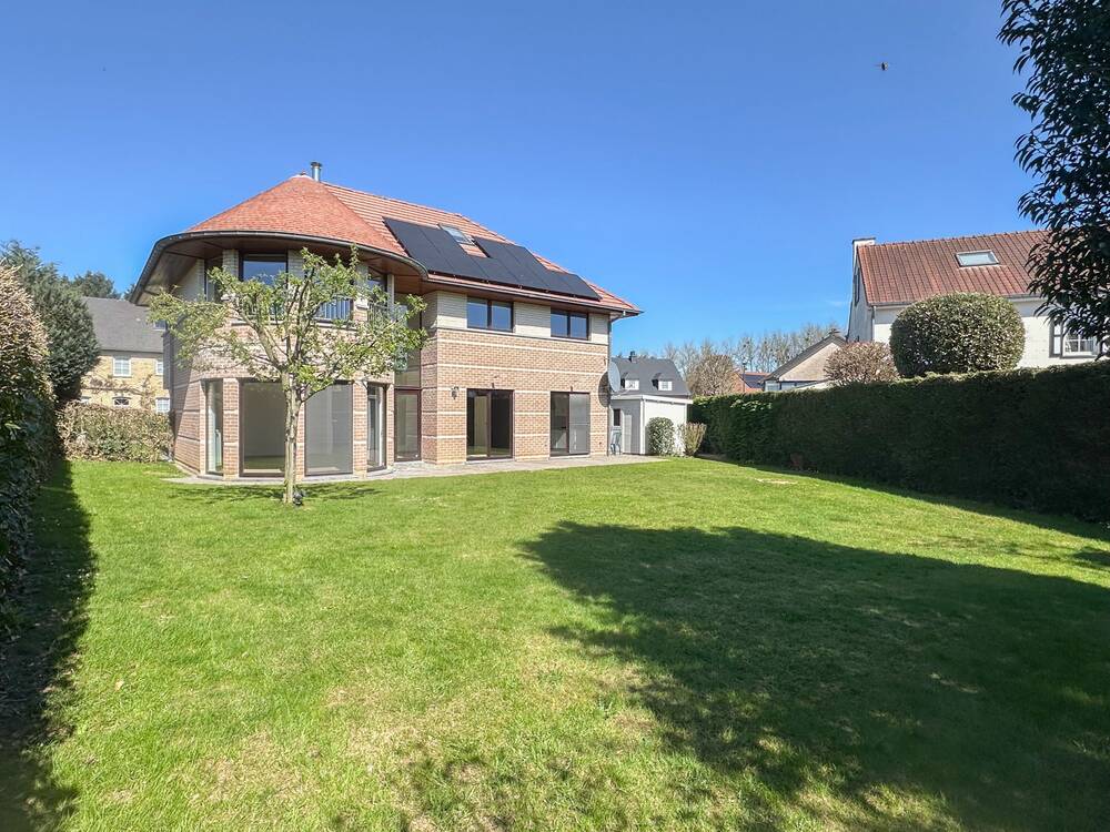 Maison à louer à Waterloo 1410 2800.00€ 5 chambres 252.00m² - Annonce 444644