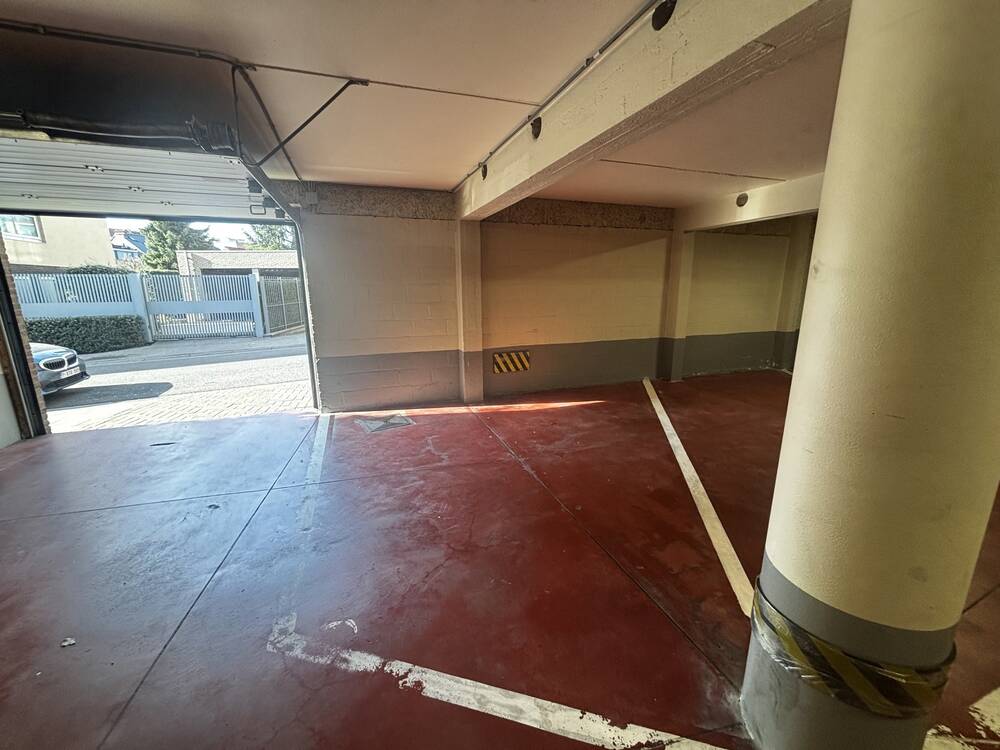Parking à louer à Kraainem 1950 110.00€ chambres m² - Annonce 447686