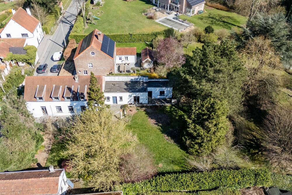 Huis te koop in Lasne 1380 595000.00€ 4 slaapkamers 278.00m² - Zoekertje 448037