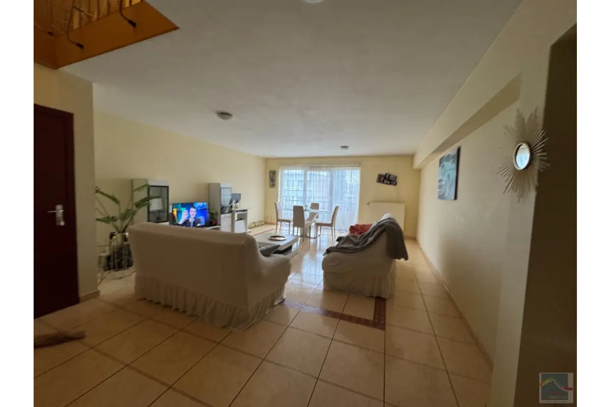 Appartement te  koop in Dilbeek 1700 324500.00€ 3 slaapkamers m² - Zoekertje 450762