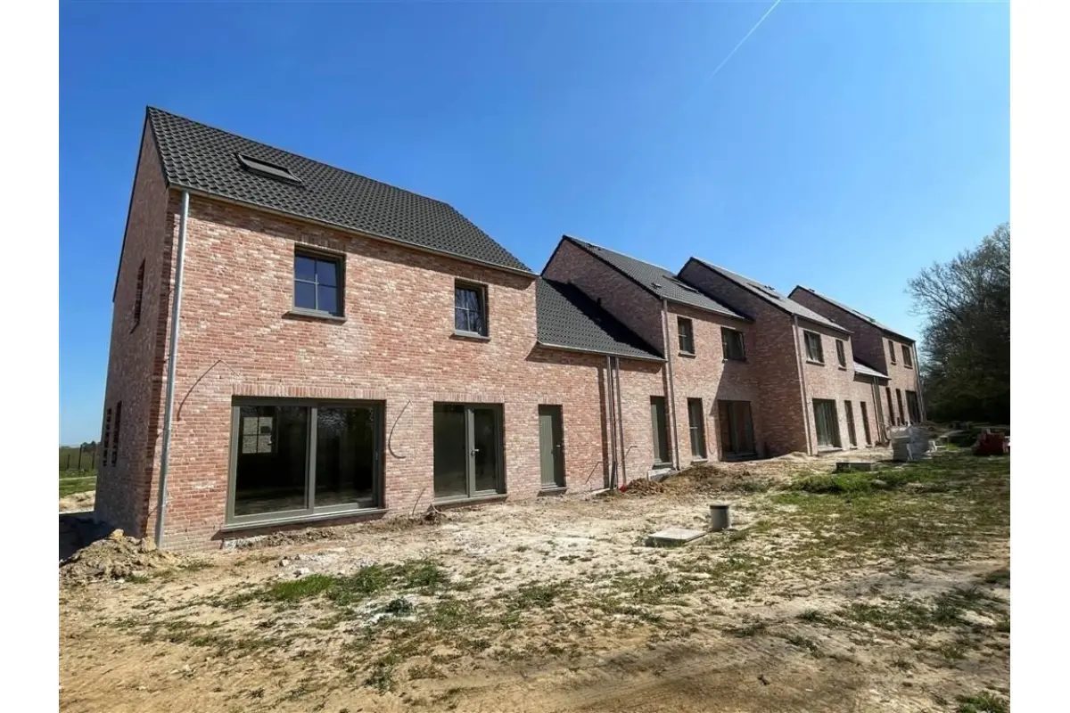 Huis te  koop in Orp-le-Grand 1350 474601.00€ 4 slaapkamers 219.00m² - Zoekertje 451443