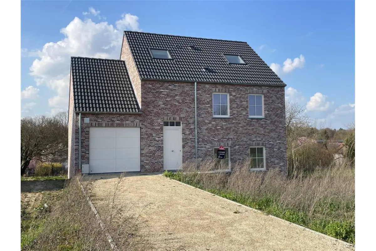 Huis te  koop in Orp-le-Grand 1350 488652.77€ 4 slaapkamers 219.00m² - Zoekertje 451228