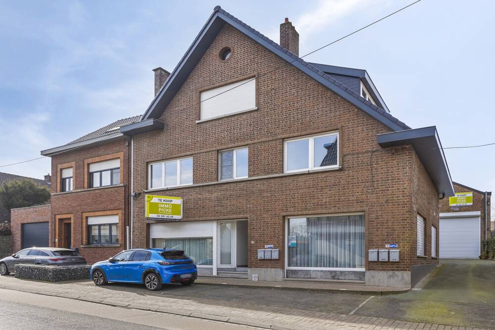 Immeuble de rapport - Immeuble à appartement à vendre à Leeuw-Saint-Pierre 1600 0.00€ chambres m² - Annonce 458277