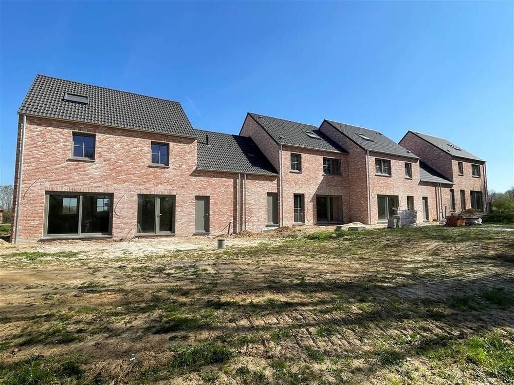 Maison à vendre à Orp-le-Grand 1350 377760.75€ 3 chambres 195.00m² - Annonce 451445