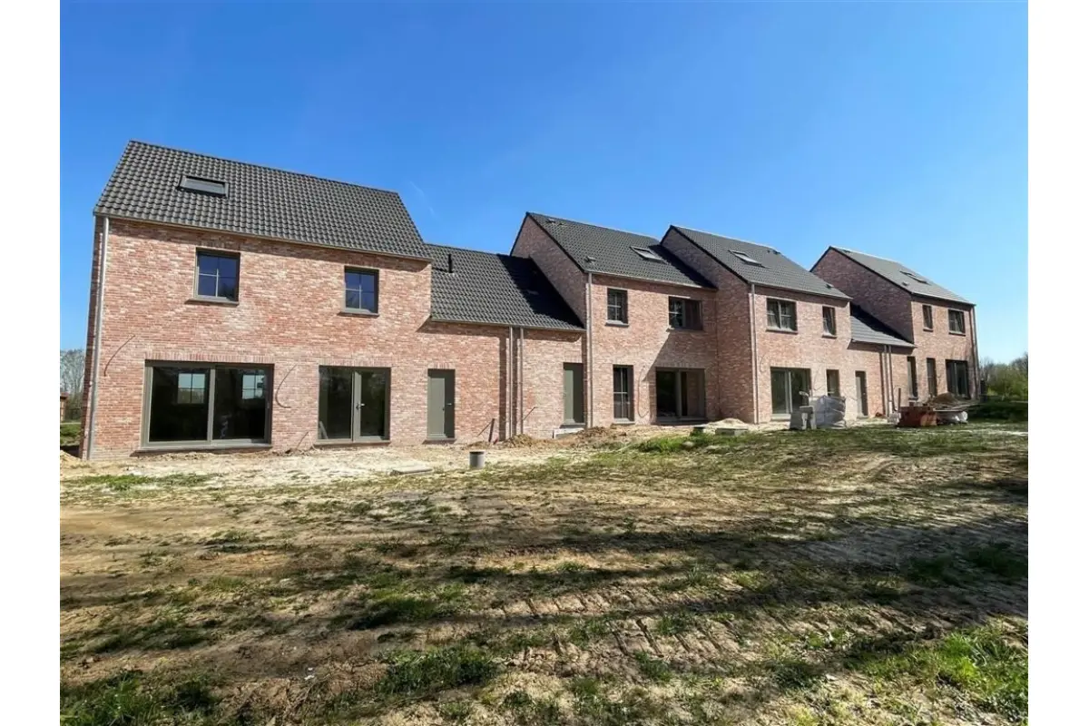 Huis te  koop in Orp-le-Grand 1350 377760.75€ 3 slaapkamers 195.00m² - Zoekertje 451445