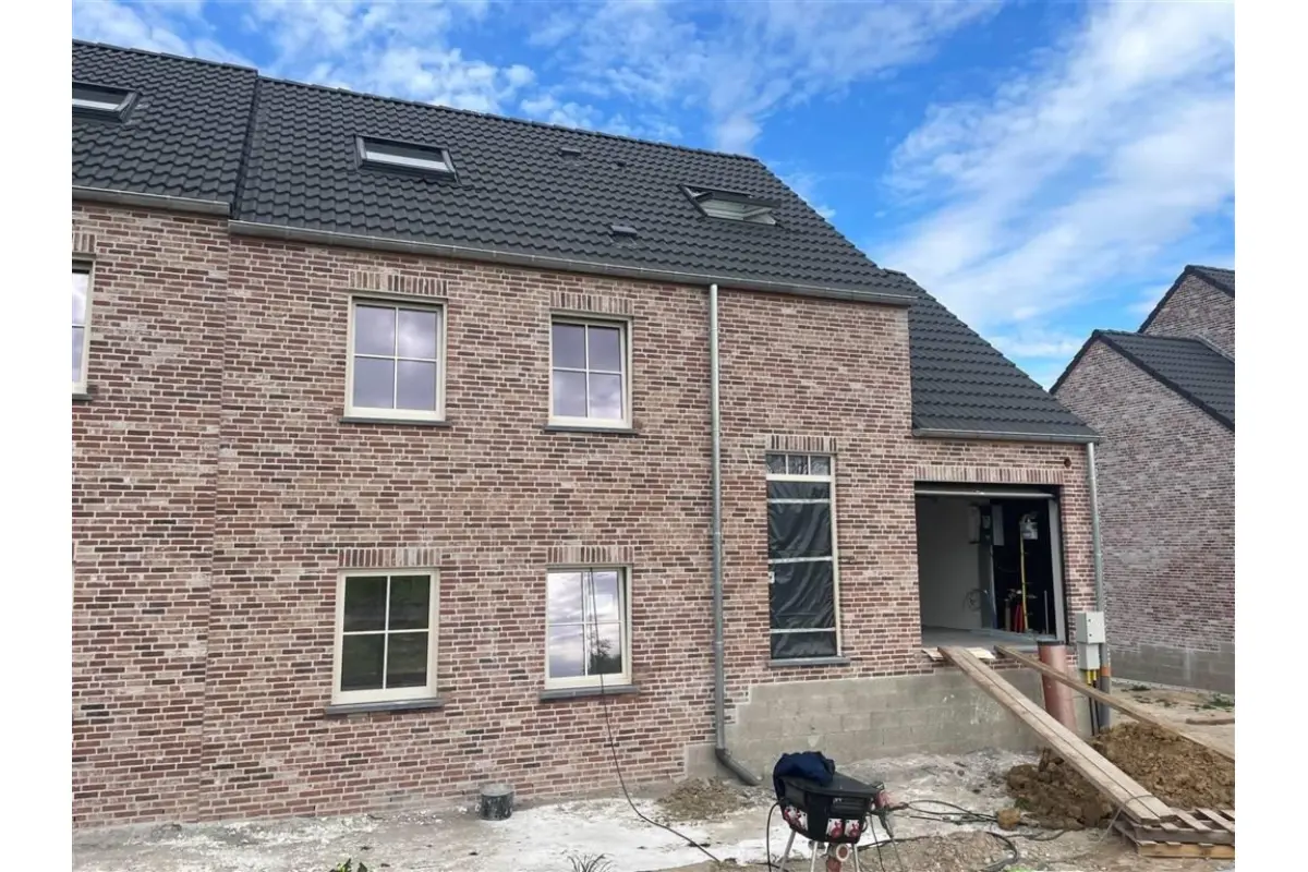 Huis te  koop in Orp-le-Grand 1350 450195.00€ 4 slaapkamers 216.00m² - Zoekertje 451440