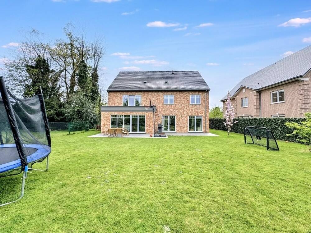 Maison à louer à Waterloo 1410 4100.00€ 6 chambres 320.00m² - Annonce 452060