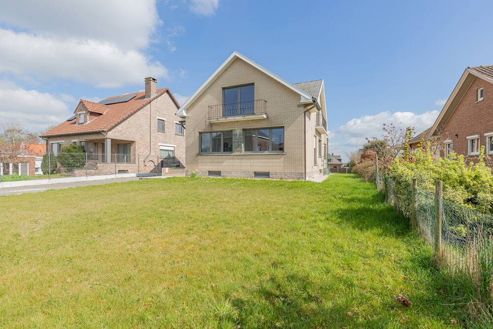 Villa te  koop in Mazenzele 1745 650000.00€ 5 slaapkamers 305.00m² - Zoekertje 452867