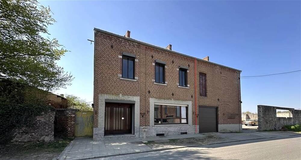 Maison à vendre à Villers-la-Ville 1495 275000.00€ 4 chambres 250.00m² - Annonce 451766