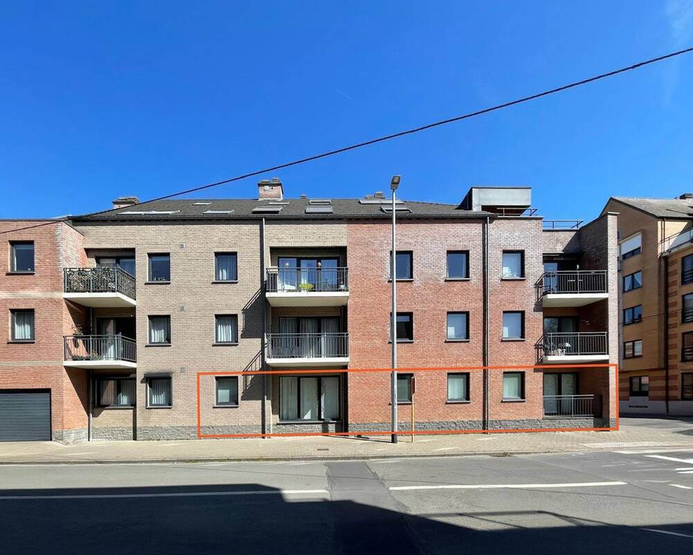 Commerce à vendre à Tubize 1480 400000.00€ chambres 136.00m² - Annonce 452739