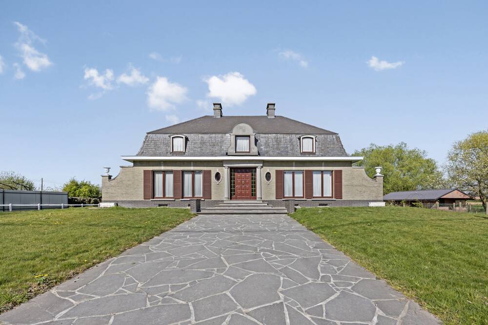 Villa te koop in Bever 1547 495000.00€ 3 slaapkamers 350.00m² - Zoekertje 455758