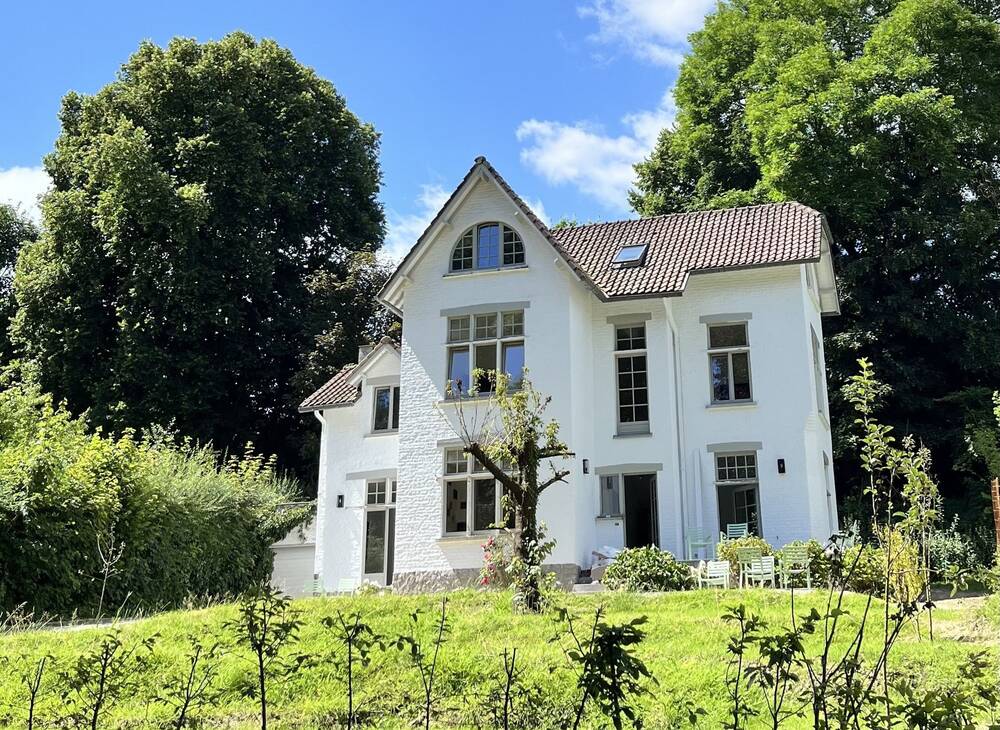 Maison à louer à Linkebeek 1630 3700.00€ 5 chambres 200.00m² - Annonce 457273