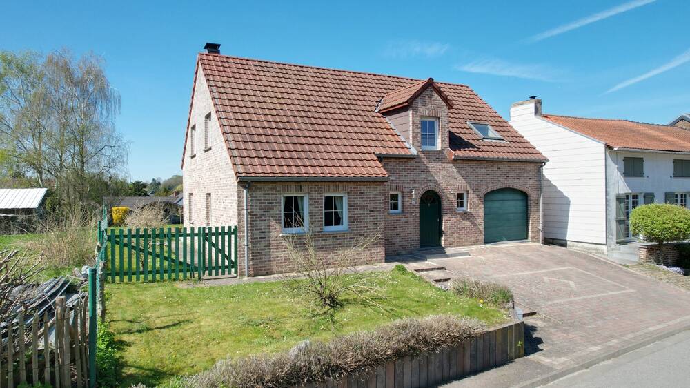 Maison à vendre à Orp-Jauche 1350 425000.00€ 4 chambres 200.00m² - Annonce 459785