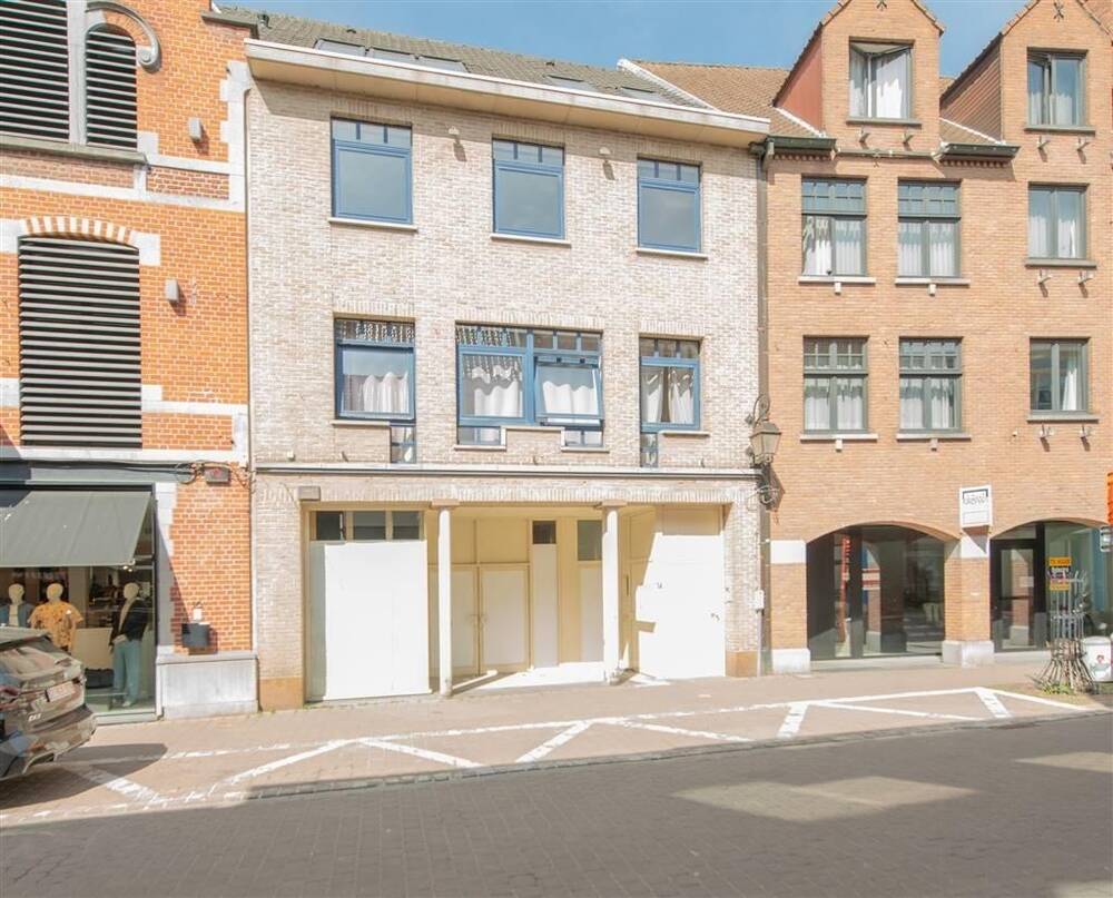 Handelszaak te  huur in Hal 1500 1500.00€  slaapkamers 265.00m² - Zoekertje 460982