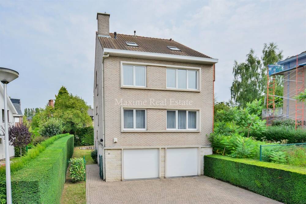 Maison à louer à Kraainem 1950 3300.00€ 7 chambres 180.00m² - Annonce 461071