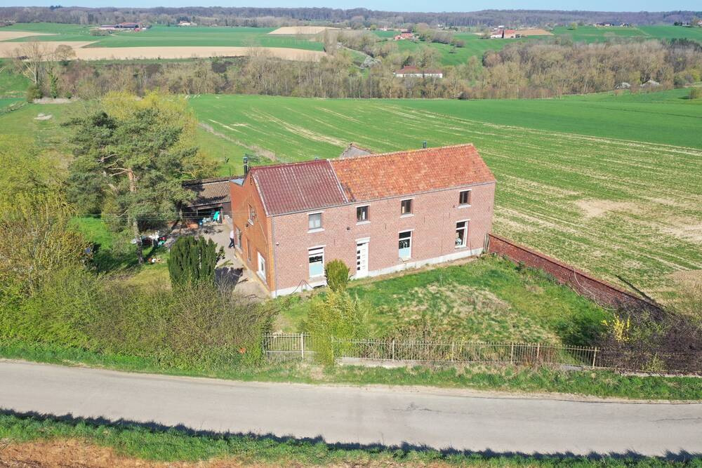 Huis te in Ronquières 7090 550000.00€ 4 slaapkamers 428.00m² - Zoekertje 462917