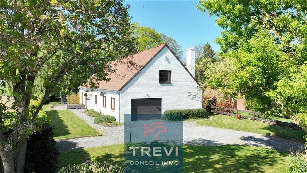Huis te in Hoves 7830 395000.00€ 4 slaapkamers 300.00m² - Zoekertje 463312