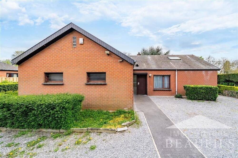 Huis te  in Nijvel 1400 365000.00€ 4 slaapkamers 150.00m² - Zoekertje 463002
